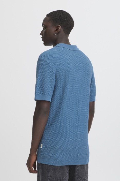 поло мужское aiden  по цене 4960 руб вид справа