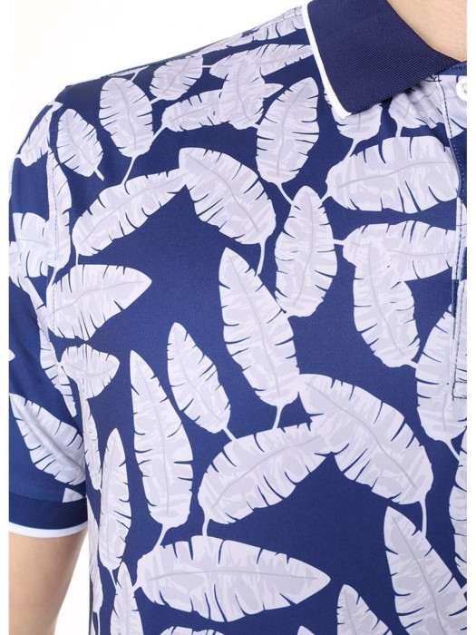 Товар синего цвета с внутренней стороны