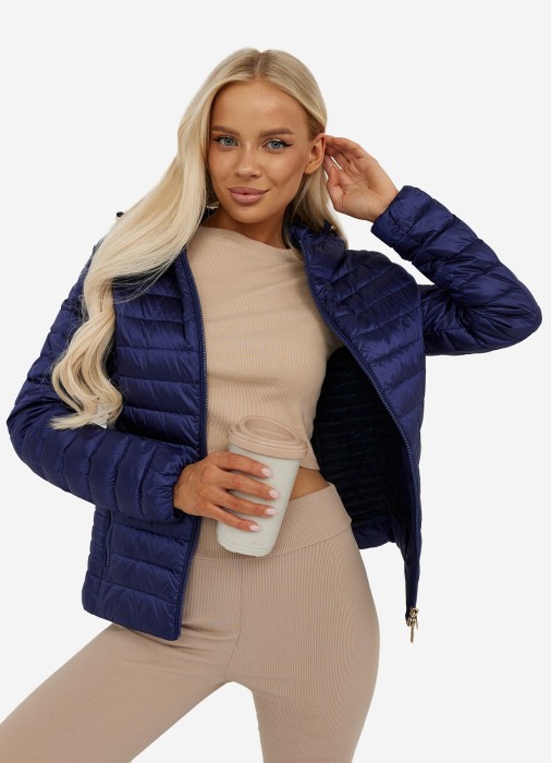 Товар золотого цвета с внутренней стороны