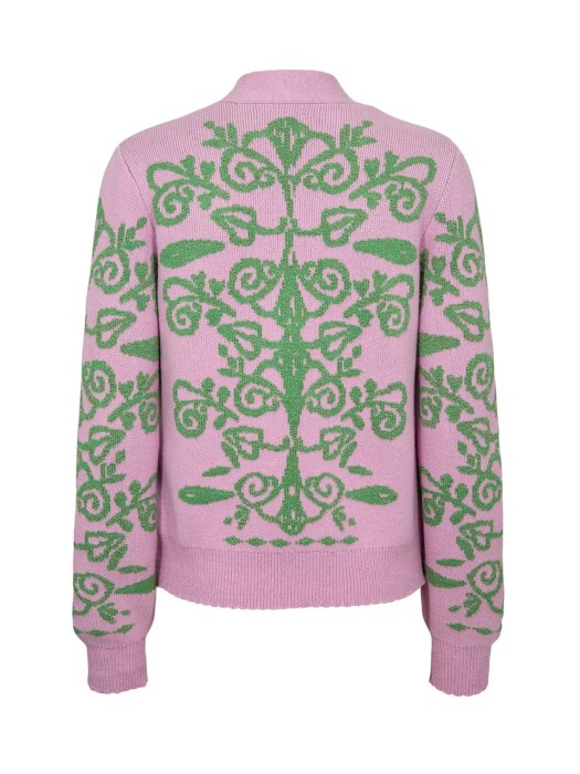 Товар розового цвета с внутренней стороны