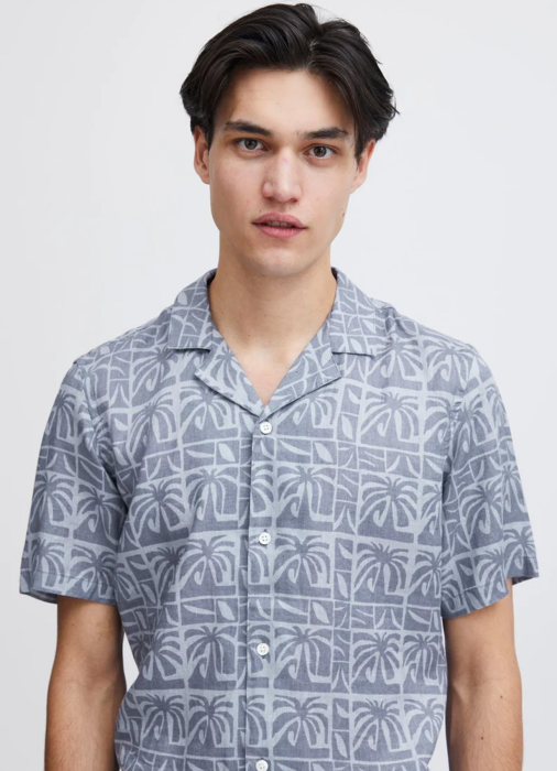 рубашка мужская anton  по цене 8400 руб вид справа