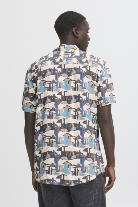 рубашка мужская bawi  по цене 4800 руб вид справа