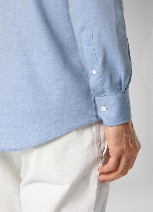 Товар голубого цвета с внутренней стороны