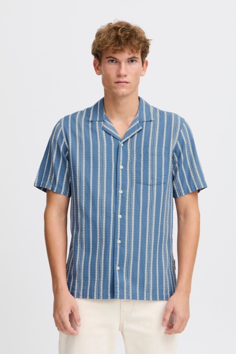 рубашка мужская  milton  из швеции вид сбоку