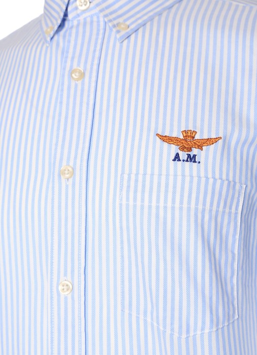 Товар голубого цвета с внутренней стороны