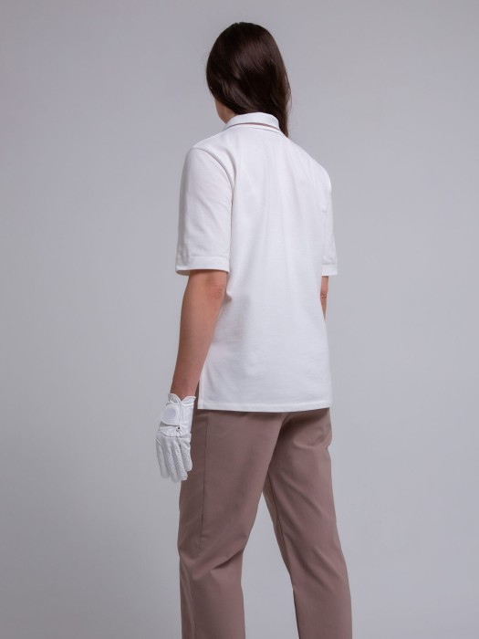 Товар белого цвета с внутренней стороны