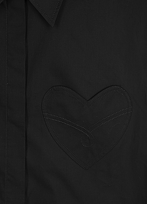 Товар черного цвета с внутренней стороны