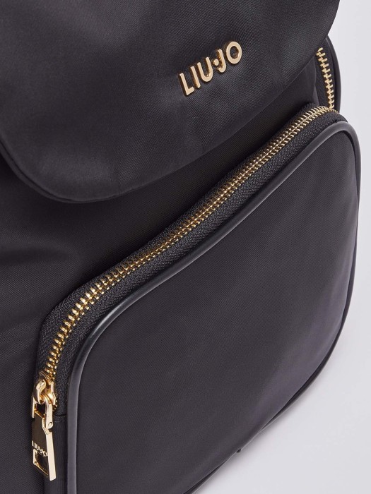 рюкзак женский  из италии вид сбоку