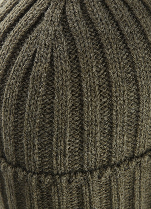 шапка мужская  от бренда dmitex вид слева