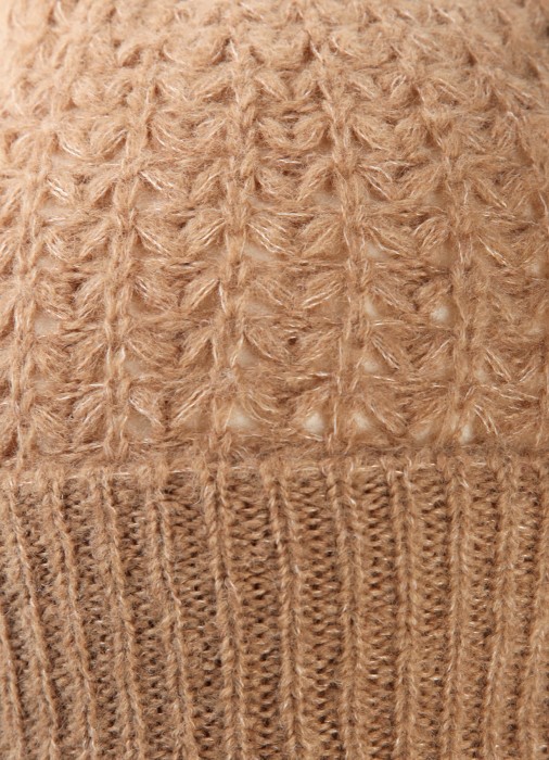 шапка женская tibet y black от бренда pennyblack вид слева