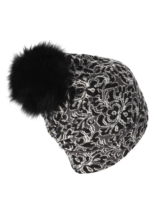 шапка женская  из австрии вид сбоку