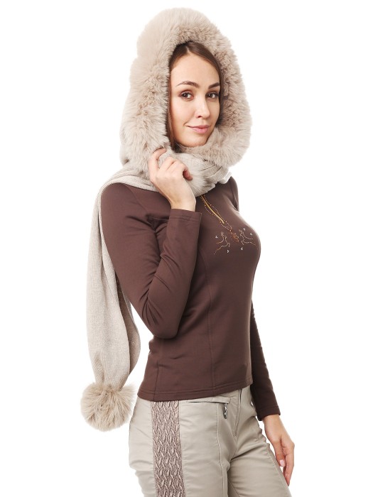 Товар с артикулом HOODEDSCARF вид сзади