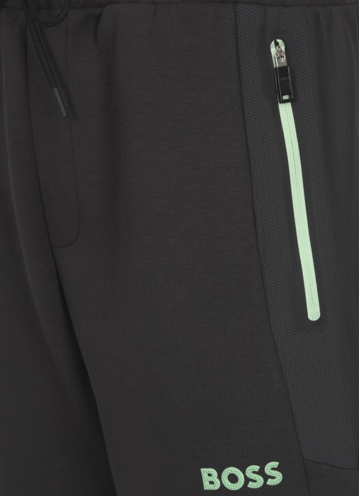 шорты мужские headlo 1  от бренда boss вид слева