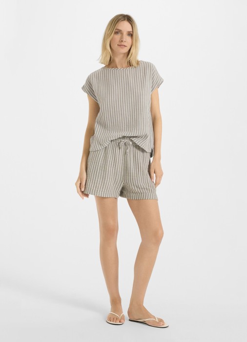 шорты женские vera  от бренда juvia вид слева