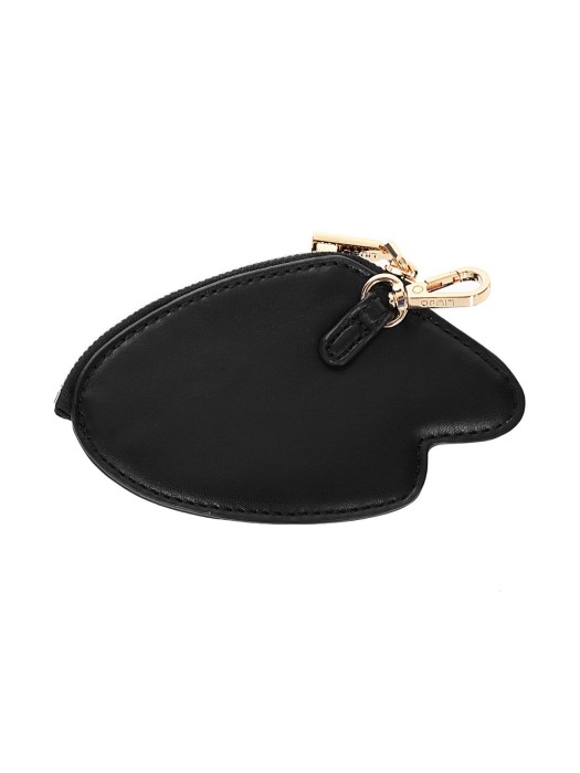 Товар черного цвета с внутренней стороны