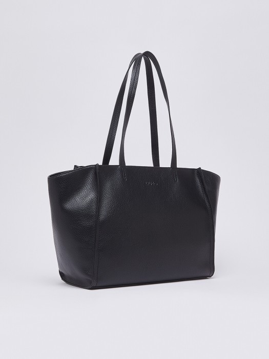 Товар черного цвета с внутренней стороны