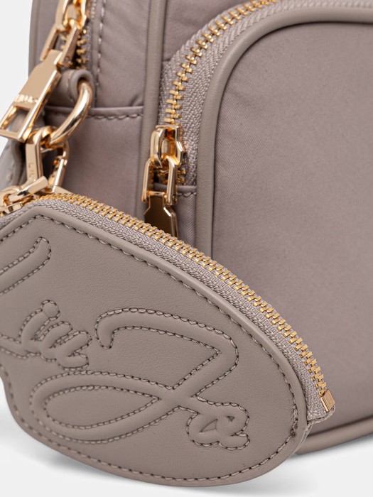 сумка женская  от бренда liu jo вид слева