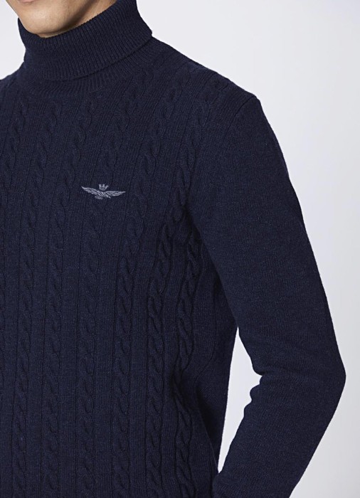 свитер мужской high-neck  по цене 22000 руб вид справа