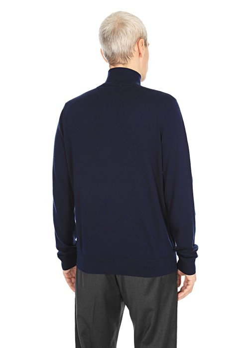 свитер мужской  по цене 39900 руб вид справа