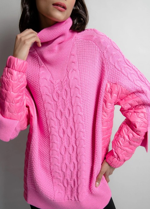 Товар розового цвета с внутренней стороны