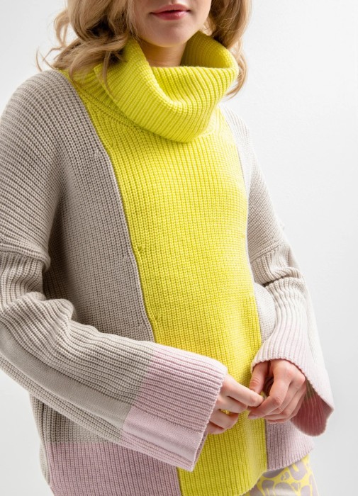 свитер женский rebutia  из австрии вид сбоку