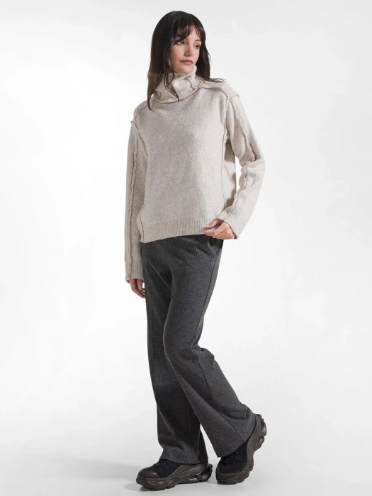 свитер женский  по цене 22800 руб вид справа