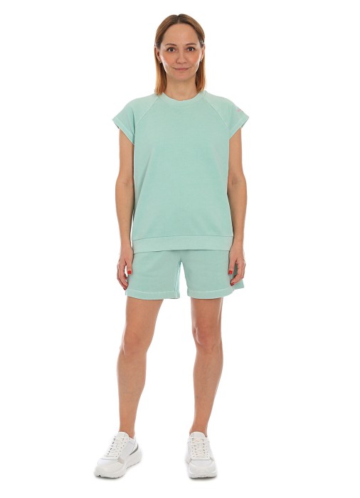 Товар зеленого цвета с внутренней стороны