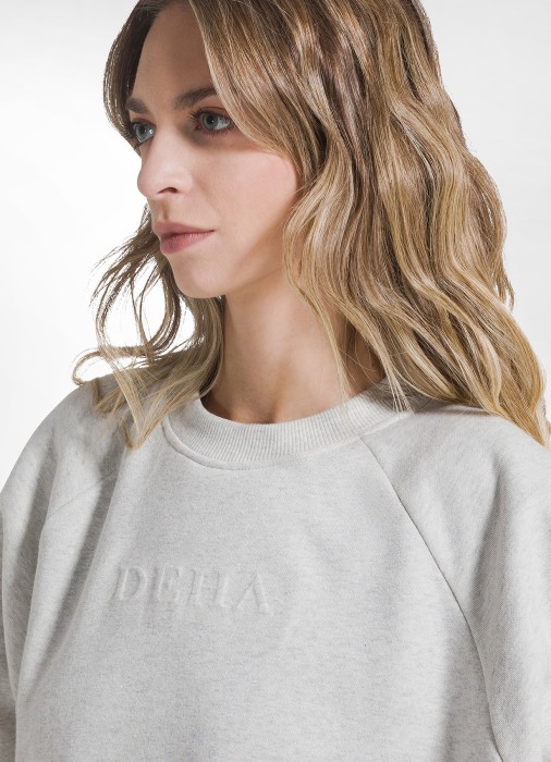 свитшот женский  из хлопка спереди