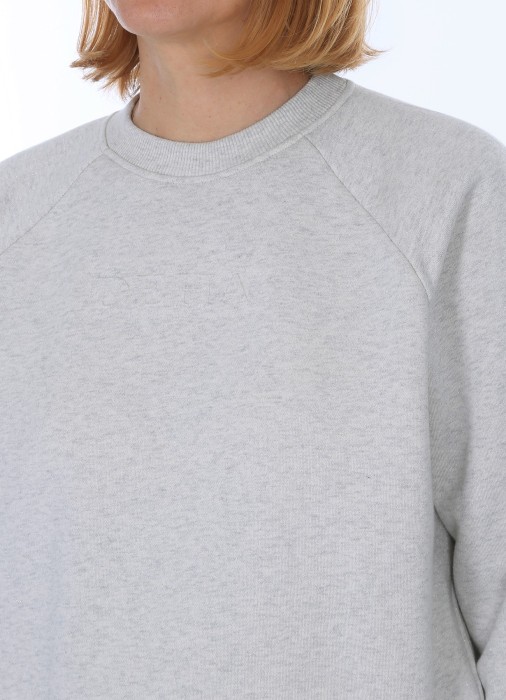 свитшот женский  универсального стиля с лицевой стороны