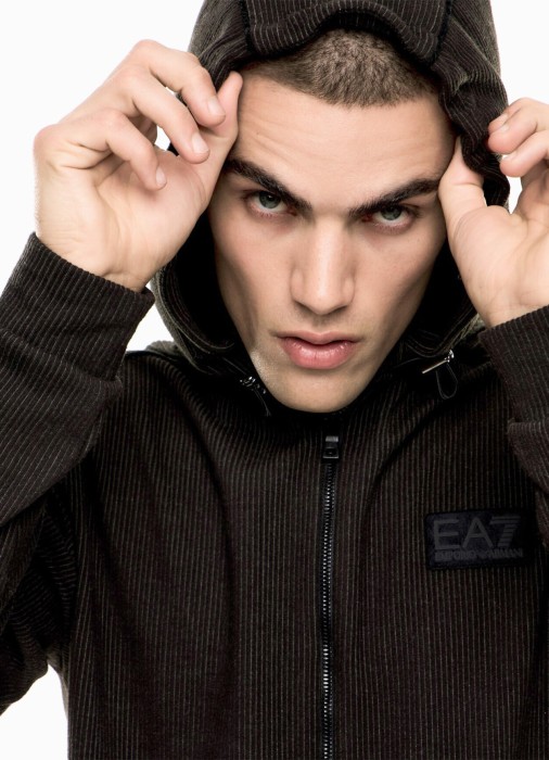 толстовка мужская  от бренда ea7 emporio armani вид слева