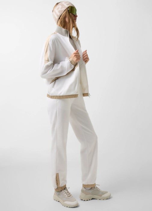 толстовка женская liva  спортивного стиля с лицевой стороны