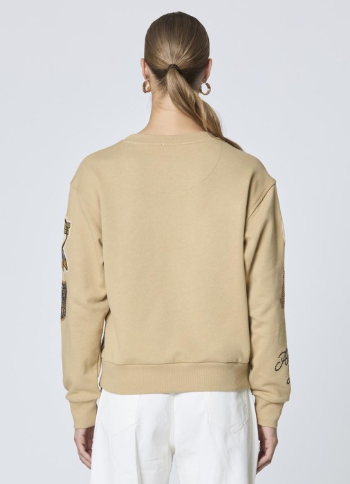 Товар с артикулом FE1995DF567 вид сзади