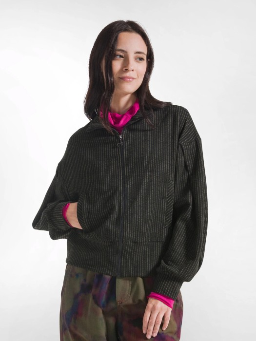 толстовка женская  по цене 23400 руб вид справа