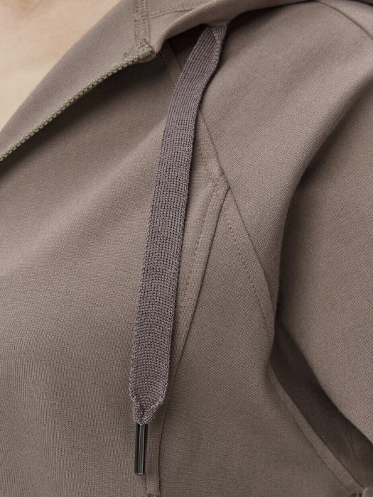 толстовка женская  универсального стиля с лицевой стороны