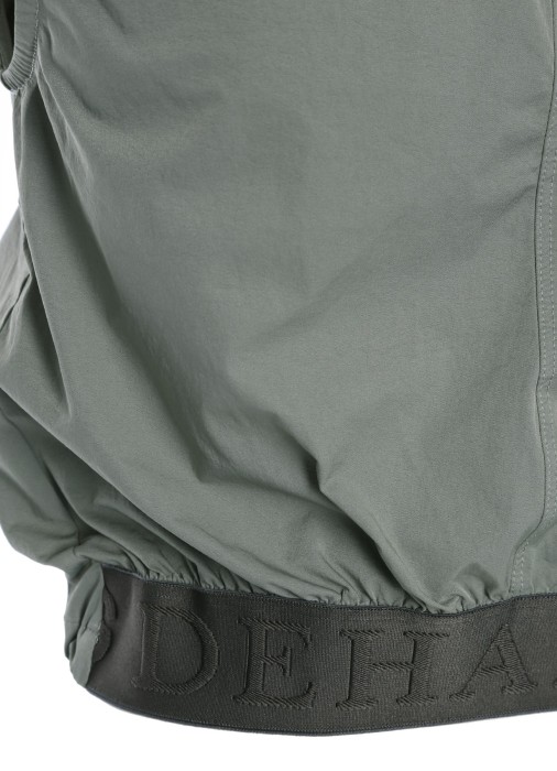 топ женский  из дании вид сбоку