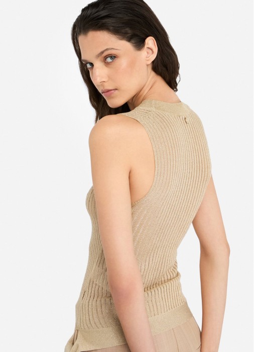 топ женский  по цене 15360 руб вид справа