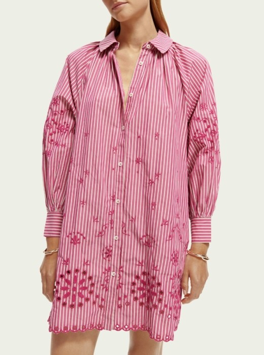 Товар розового цвета с внутренней стороны