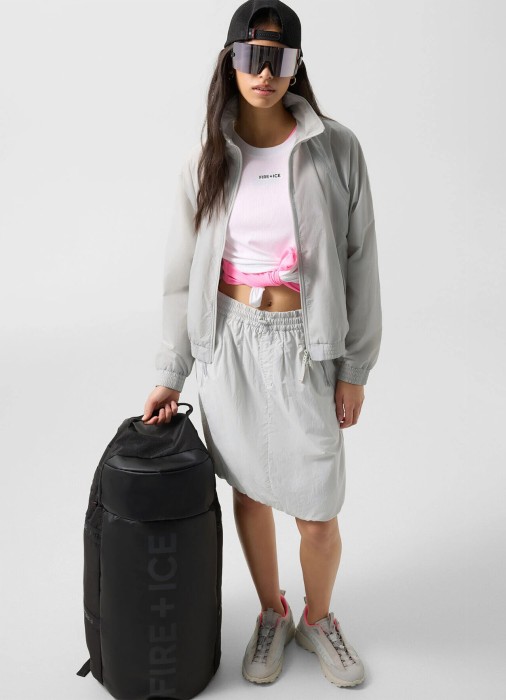 ветровка женская keke  универсального стиля с лицевой стороны