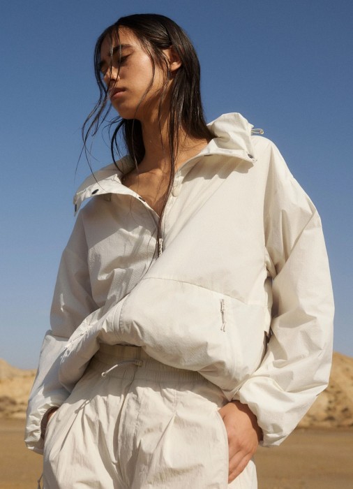 ветровка женская lanie  активного стиля с лицевой стороны