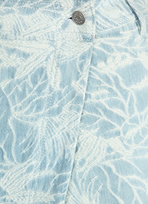 Товар голубого цвета с внутренней стороны