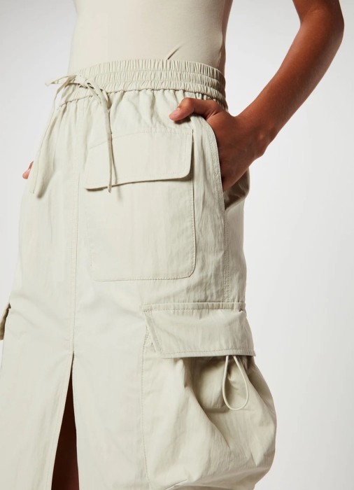 Товар с артикулом IS24SS-G100-T002 вид сзади