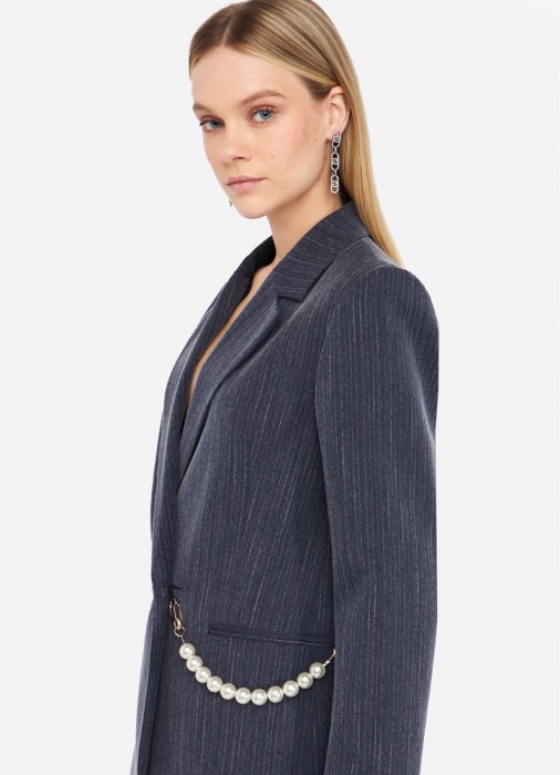 Товар синего цвета с внутренней стороны