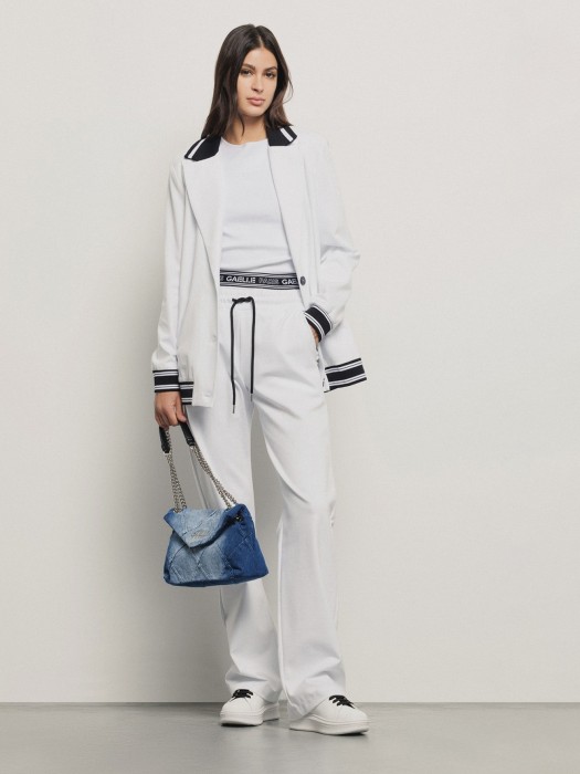 жакет женский  по цене 48600 руб вид справа