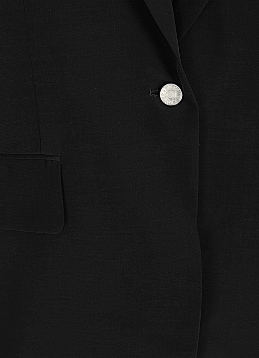 Товар черного цвета с внутренней стороны