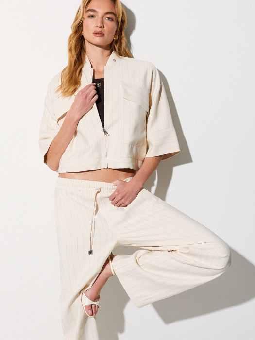 жакет женский  из италии вид сбоку