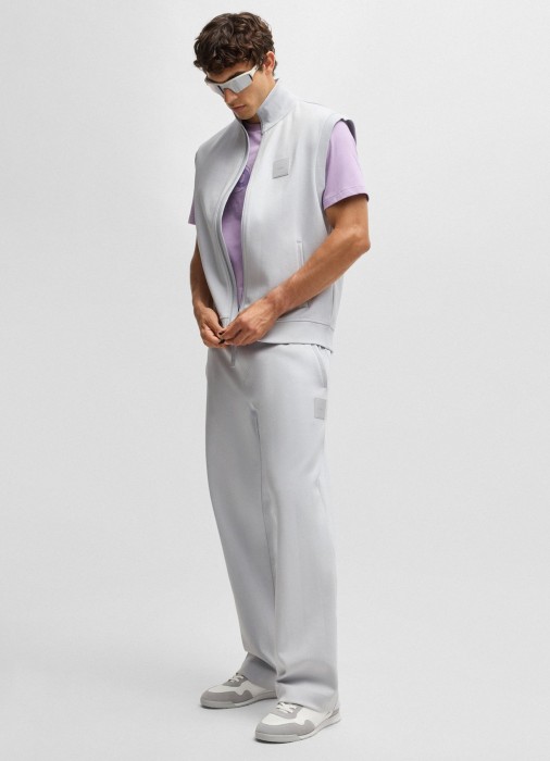 жилет мужской sveedy dropneedle  от бренда boss вид слева