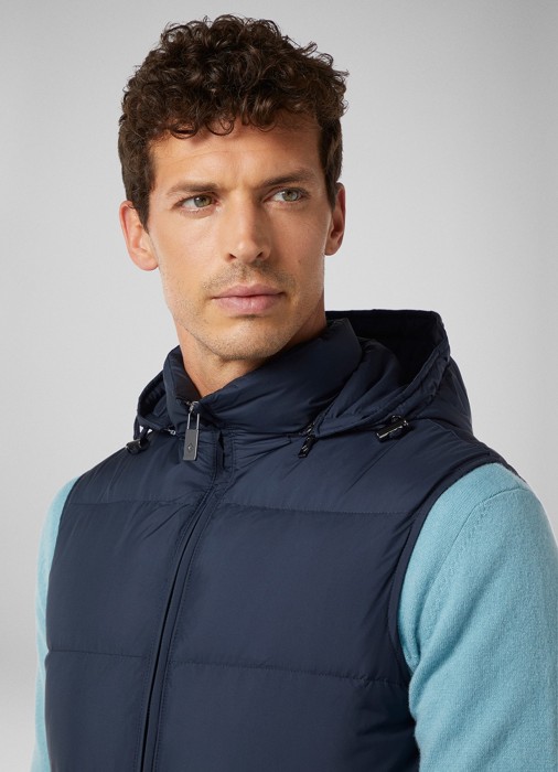 жилет мужской  по цене 66000 руб вид справа