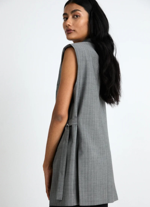 жилет женский jewelara  от бренда boss вид слева