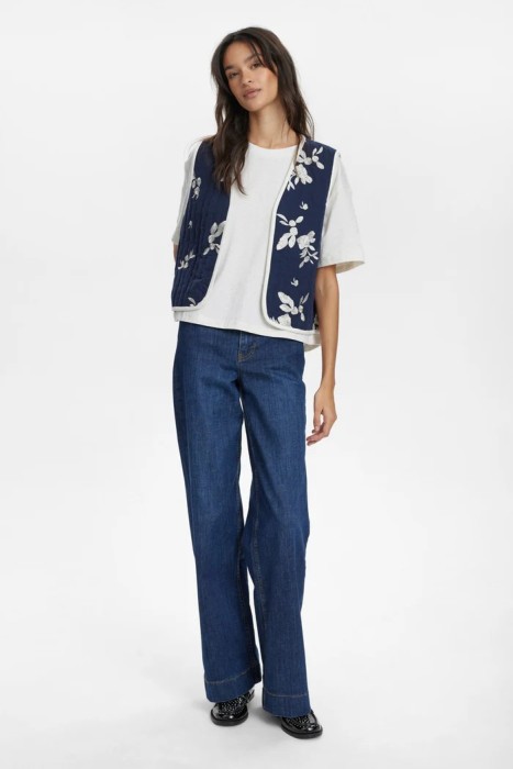 жилет женский stellas  по цене 12560 руб вид справа