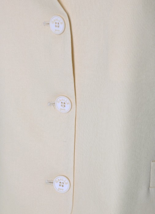 жилет женский  по цене 39900 руб вид справа